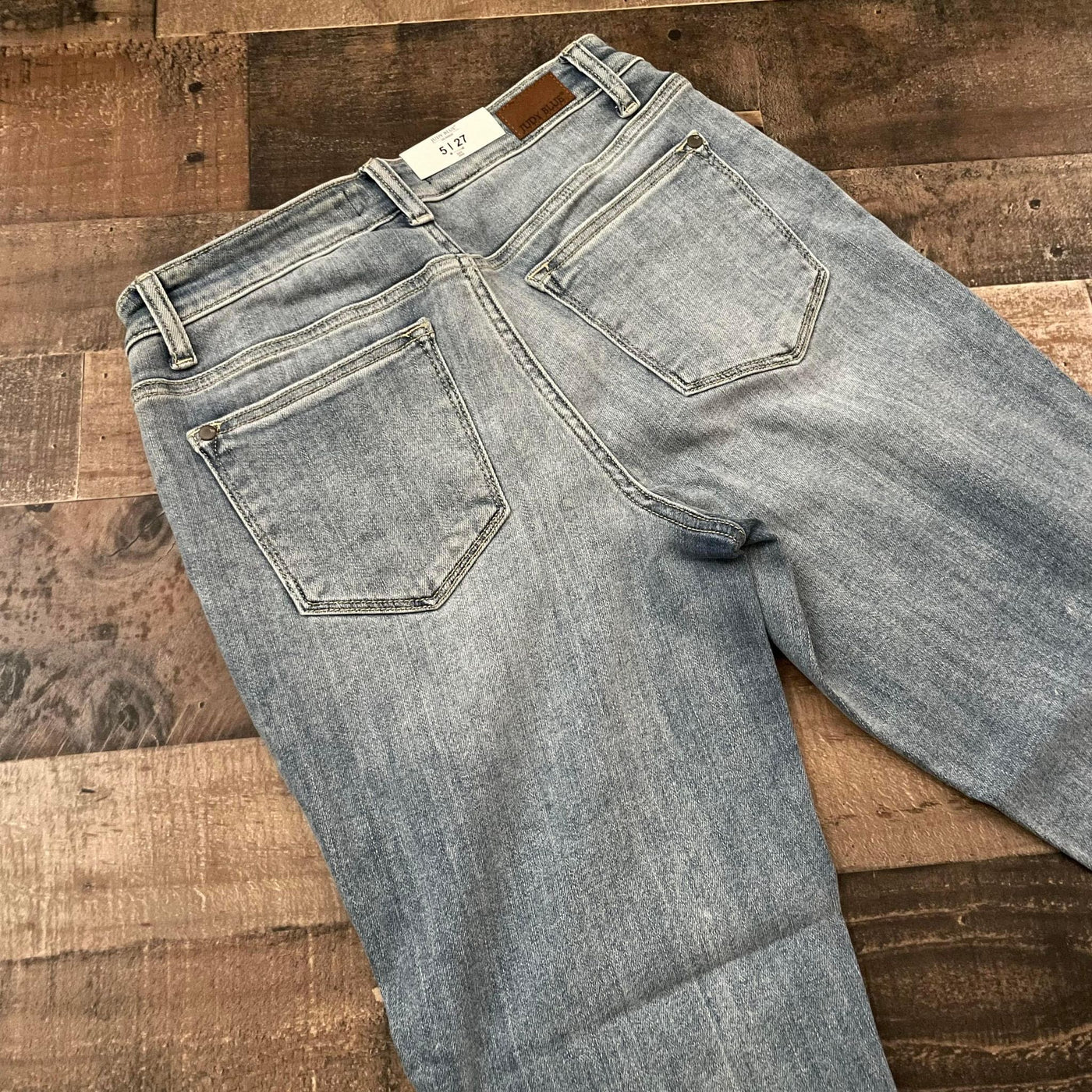 Judy Blue Midrise Bleach Wash Boyfriend Jeans