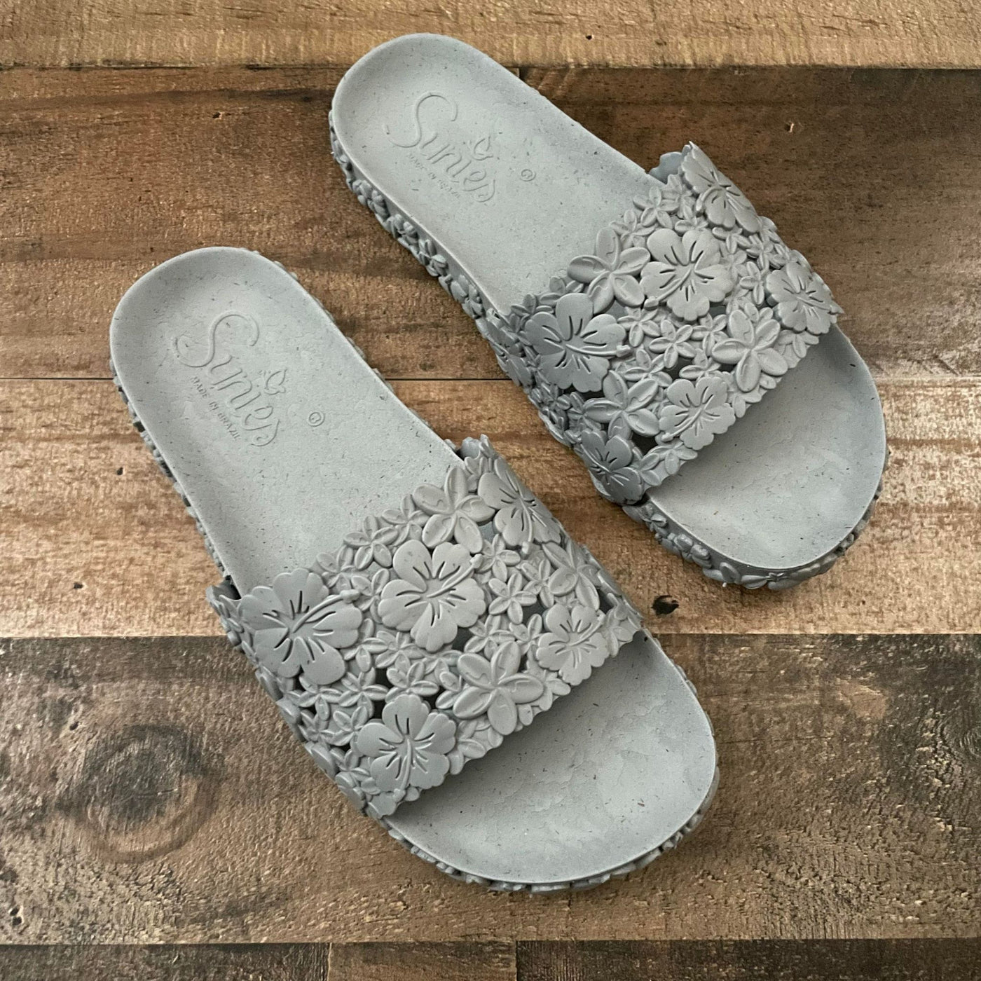 Sunies Grey Hawaii Slide Sandals